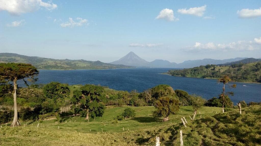 87.731 m2 Farm with Spectacular Lake and Volcano Views in Viejo Arenal