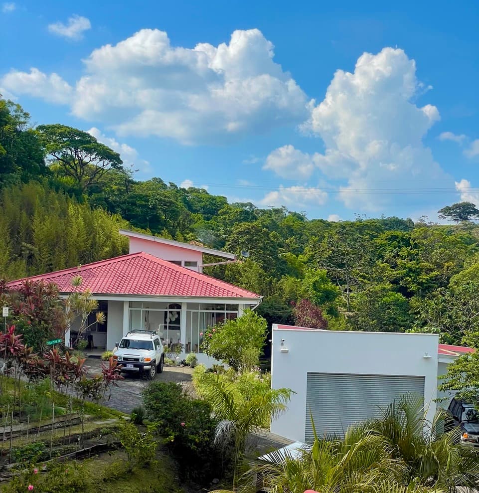 Casa Pink Sky 3BD 3BA – A Private Sanctuary with Volcano & Mountain Views