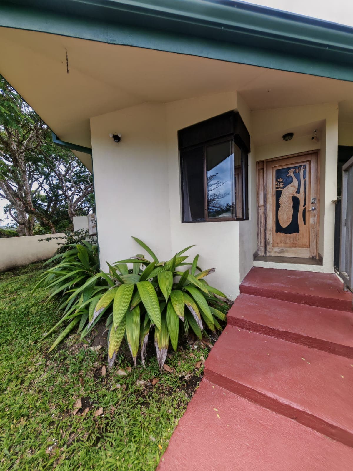 Charming 2BR Home + 1BR Casita on 1,000 m² Lot with Volcano & Lake Views - 5