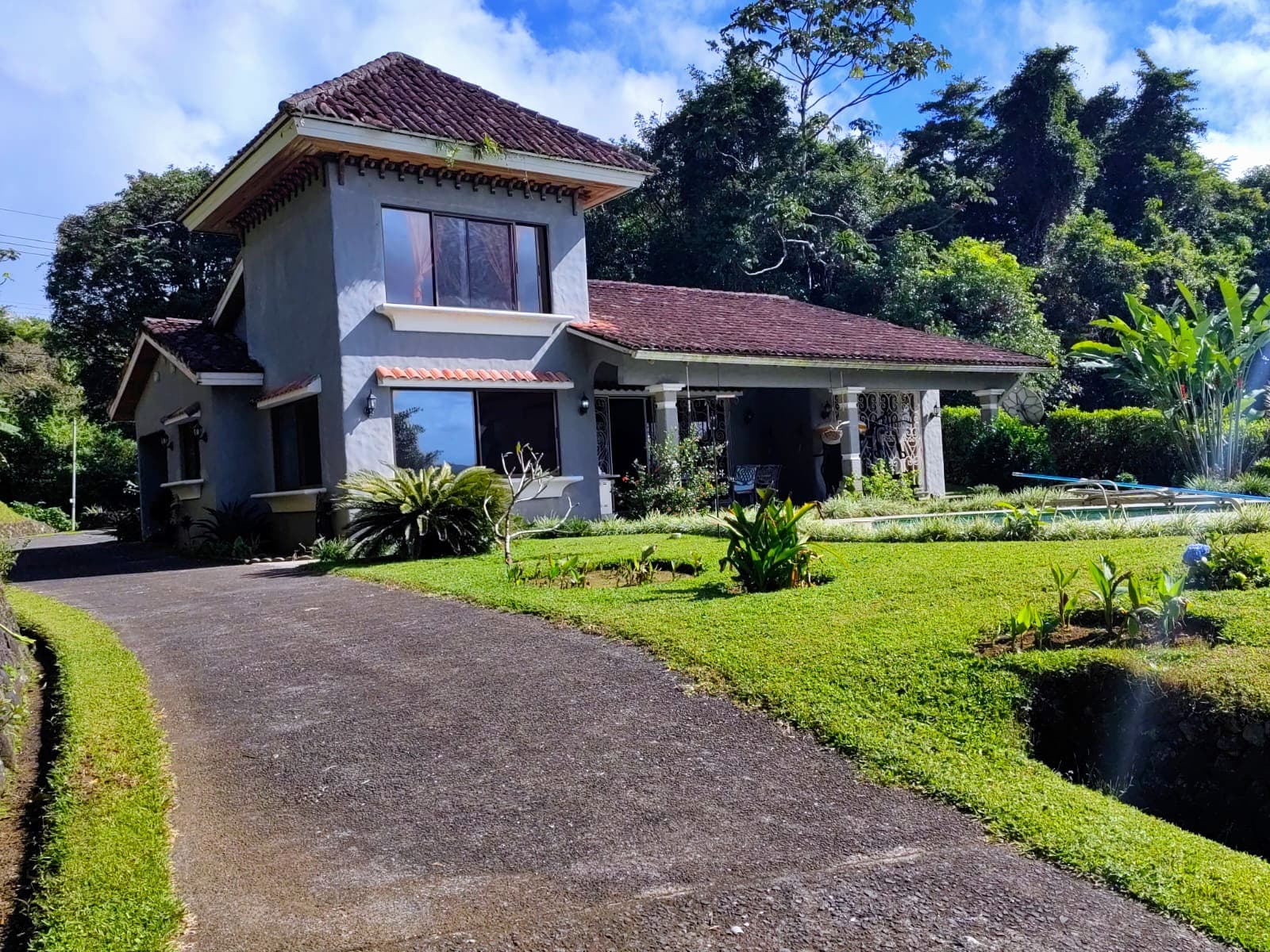 Hacienda Style 2BD/2.5BA + Office + Apt in Gated Community