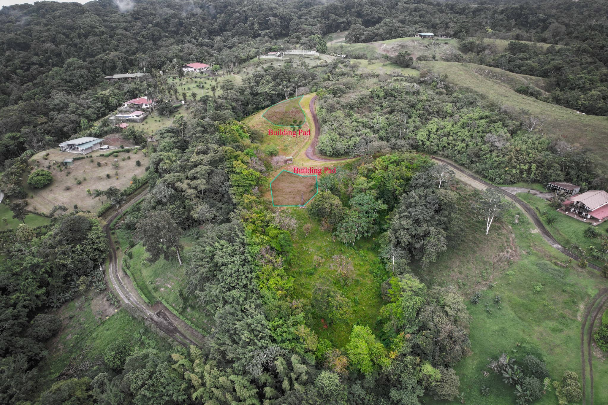 Elegant Lakeside Living: Exclusive Lots in Nuevo Arenal - 2