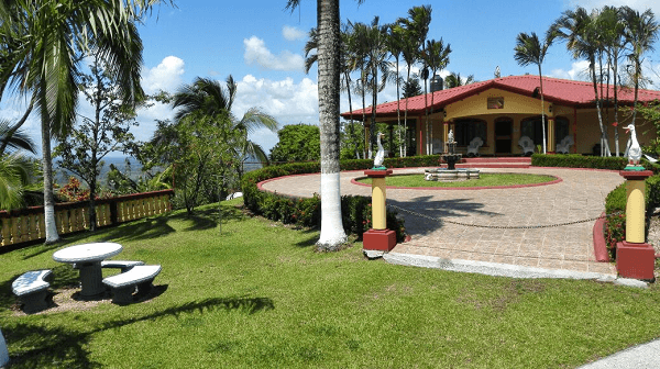Beautiful 5 Bedroom 3 Bathroom Home Estate on 66 acres In Guatuso - 2