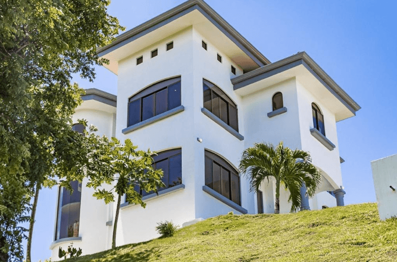 Elegant Furnished Home with Pool and Rancho Near the Beach  - 2