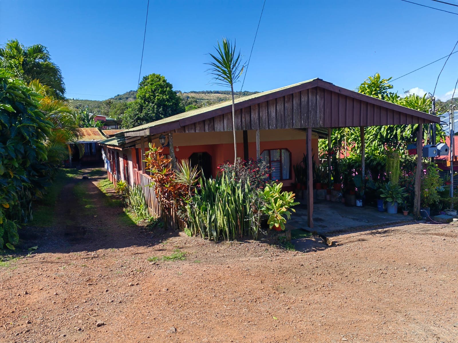 Fantastic Lake View Income Property w/ 3 houses in San Luis, Tilarán - 3