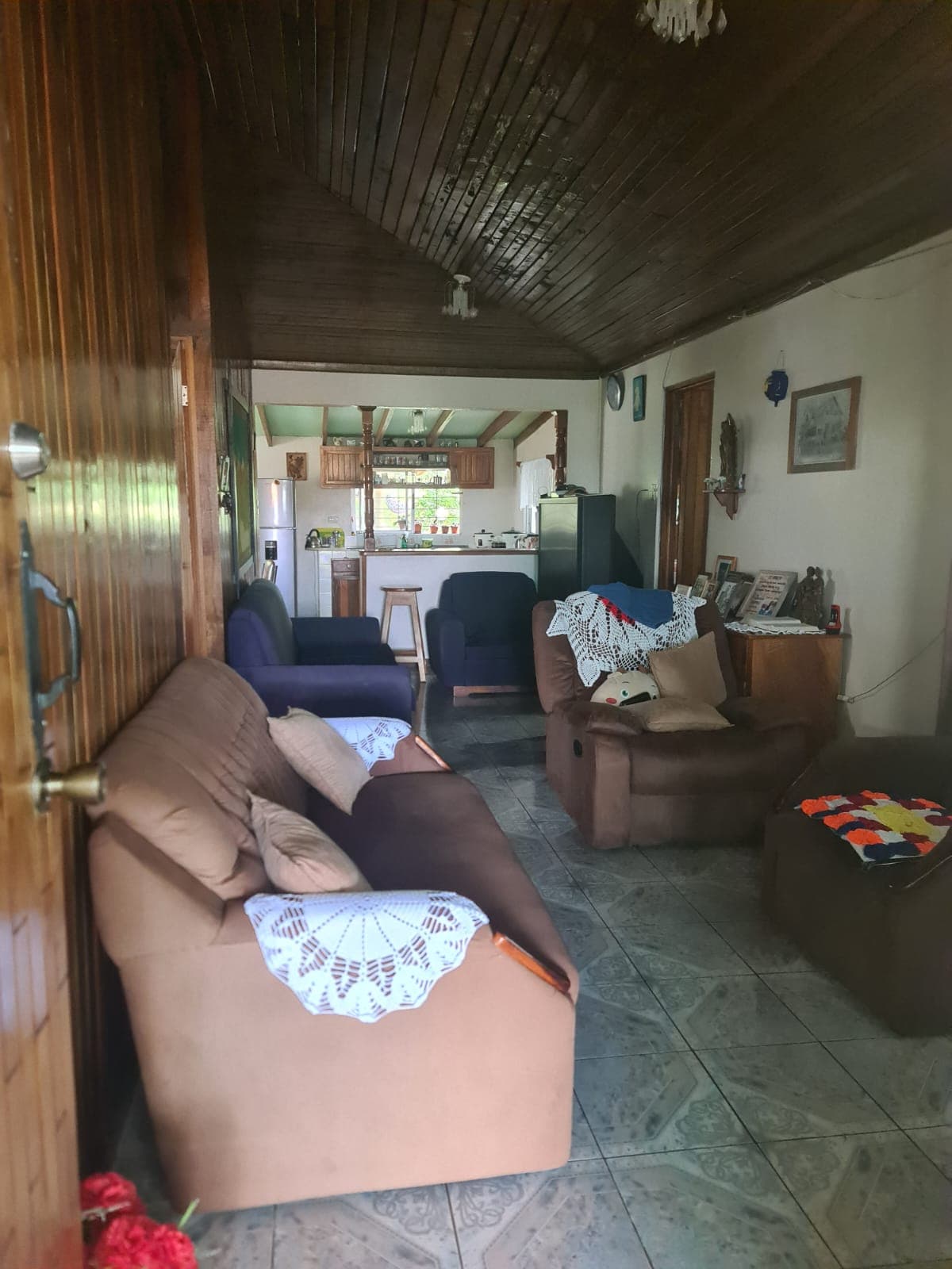 Charming, 3 BD, 1 BA, Tico Home with Tons of Potential in Nuevo Arenal  - 2