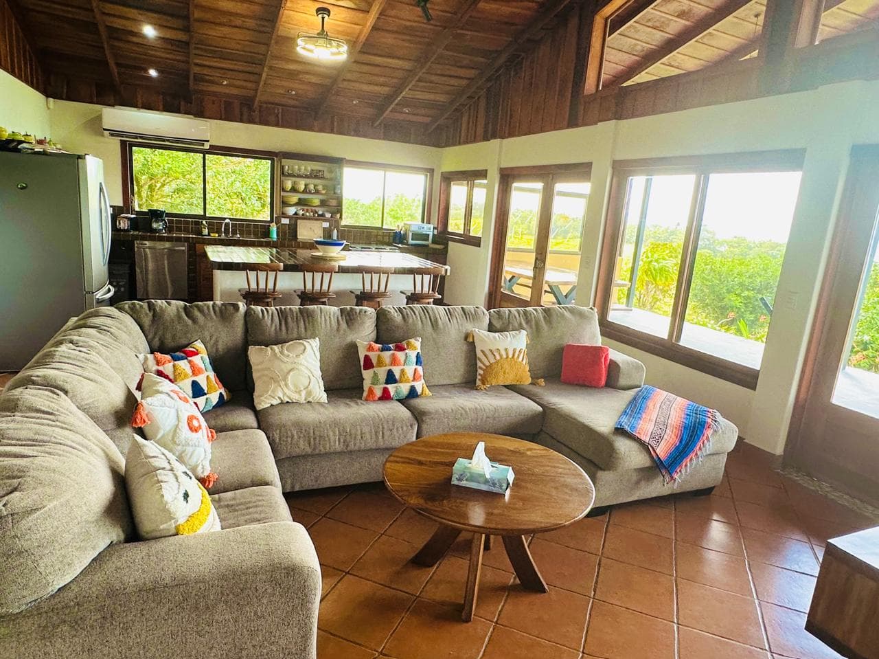 Spacious Home with Guest House, Stunning Views & Natural Beauty In Rio Piedras  - 3