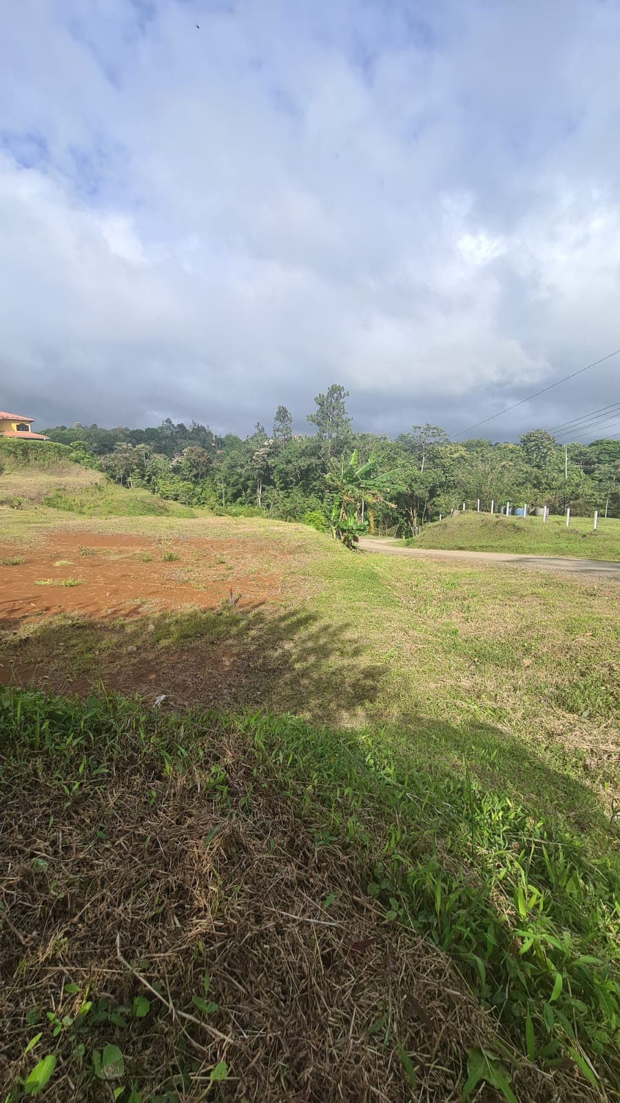 Beautiful Flat Lot of 1200 m2 Ready to Build in Nuevo Arenal - 4