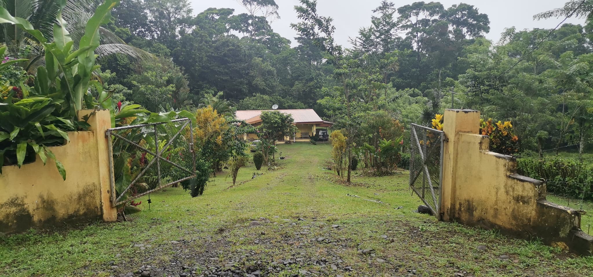 Fully Furnished 2 Bedroom 2 Bathroom Home On Cote River  - 2