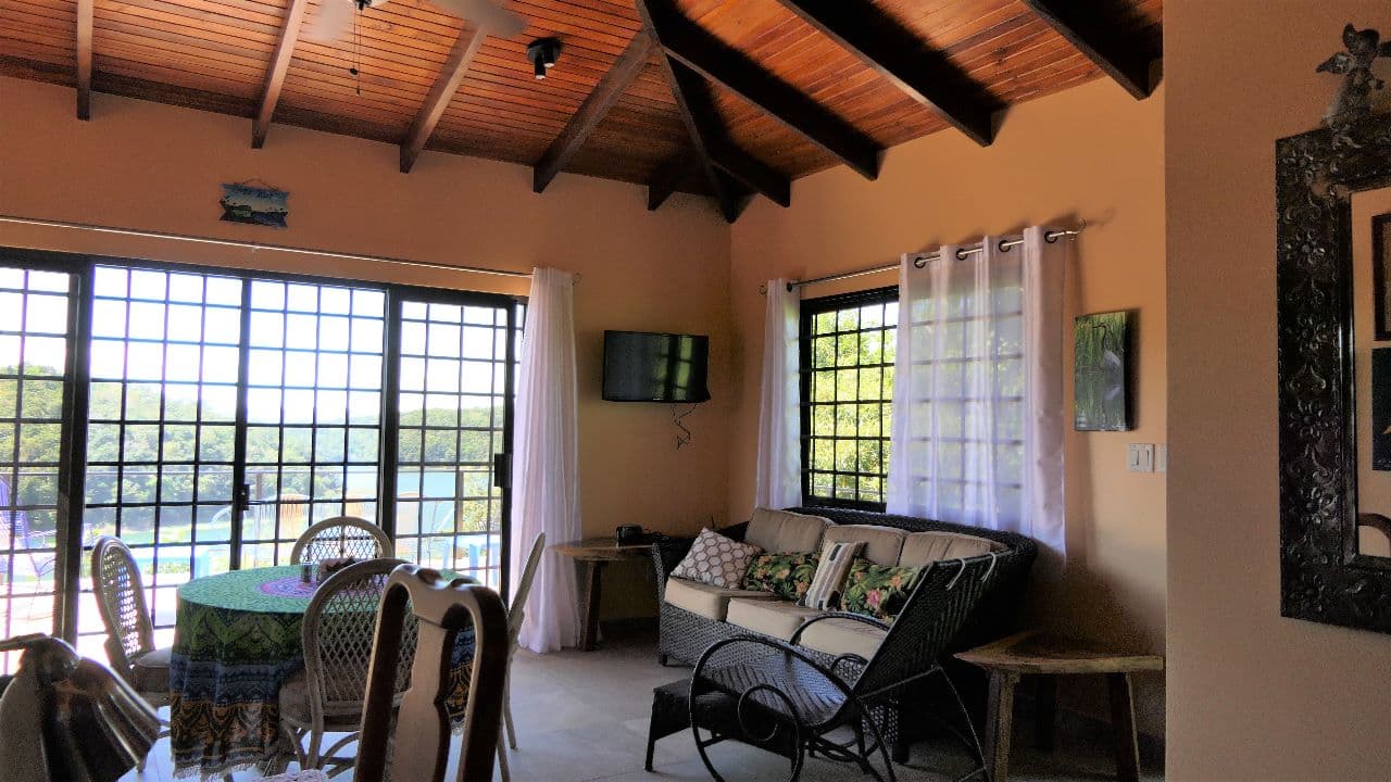 A new beautiful 2 BD/2 BA lake, volcano & rain forest view Casita  - 3