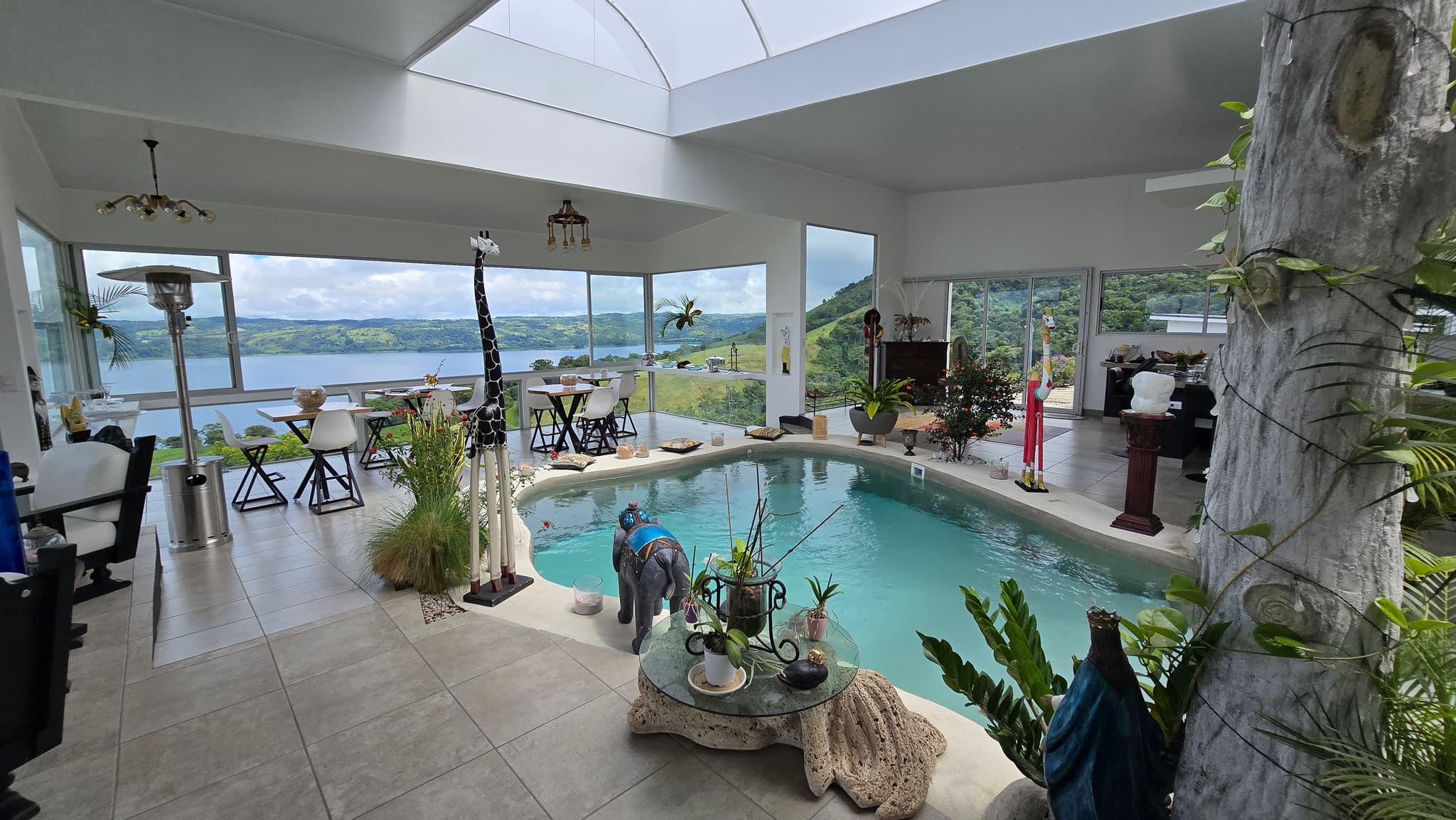 Luxurious Residential Complex with Income Potential in Tronadora