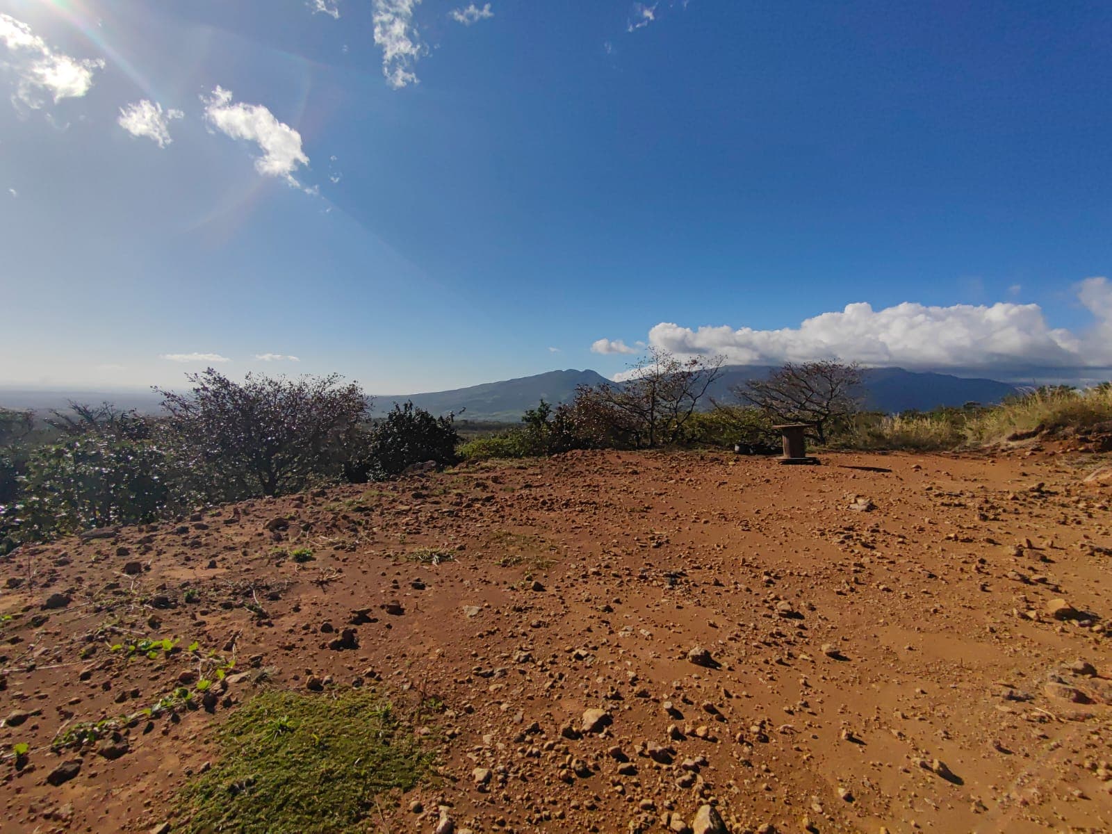 2500 m2 Ready to build / Beautiful Views & Commercial Potential-Nueva Guatemala - 4