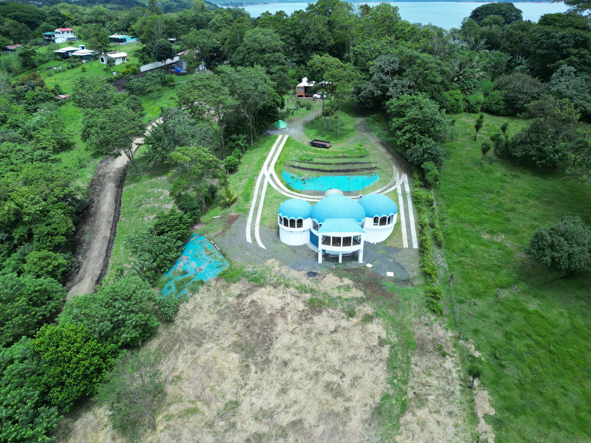 Spectacular Modern Dome-Style Home w/ Lake View & a Guest House in Tronadora - 4