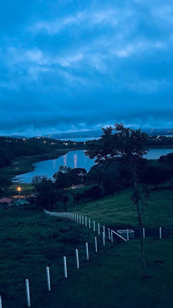 24,500 m2 Lot with Spectacular Lake and Volcano Views in Tronadora - 3