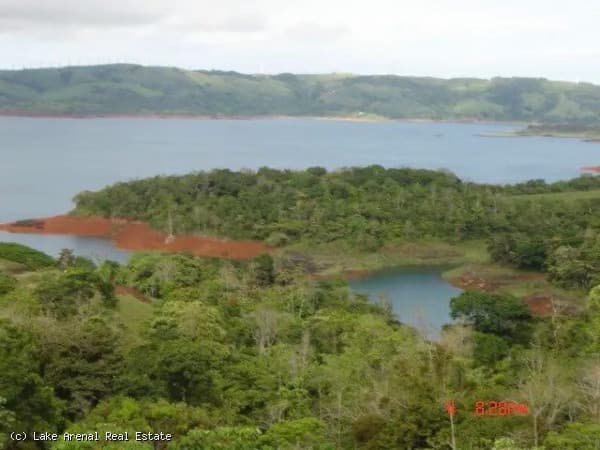 Lake View Lot in One Of Lake Arenal's Most Exclusive Gated Communities