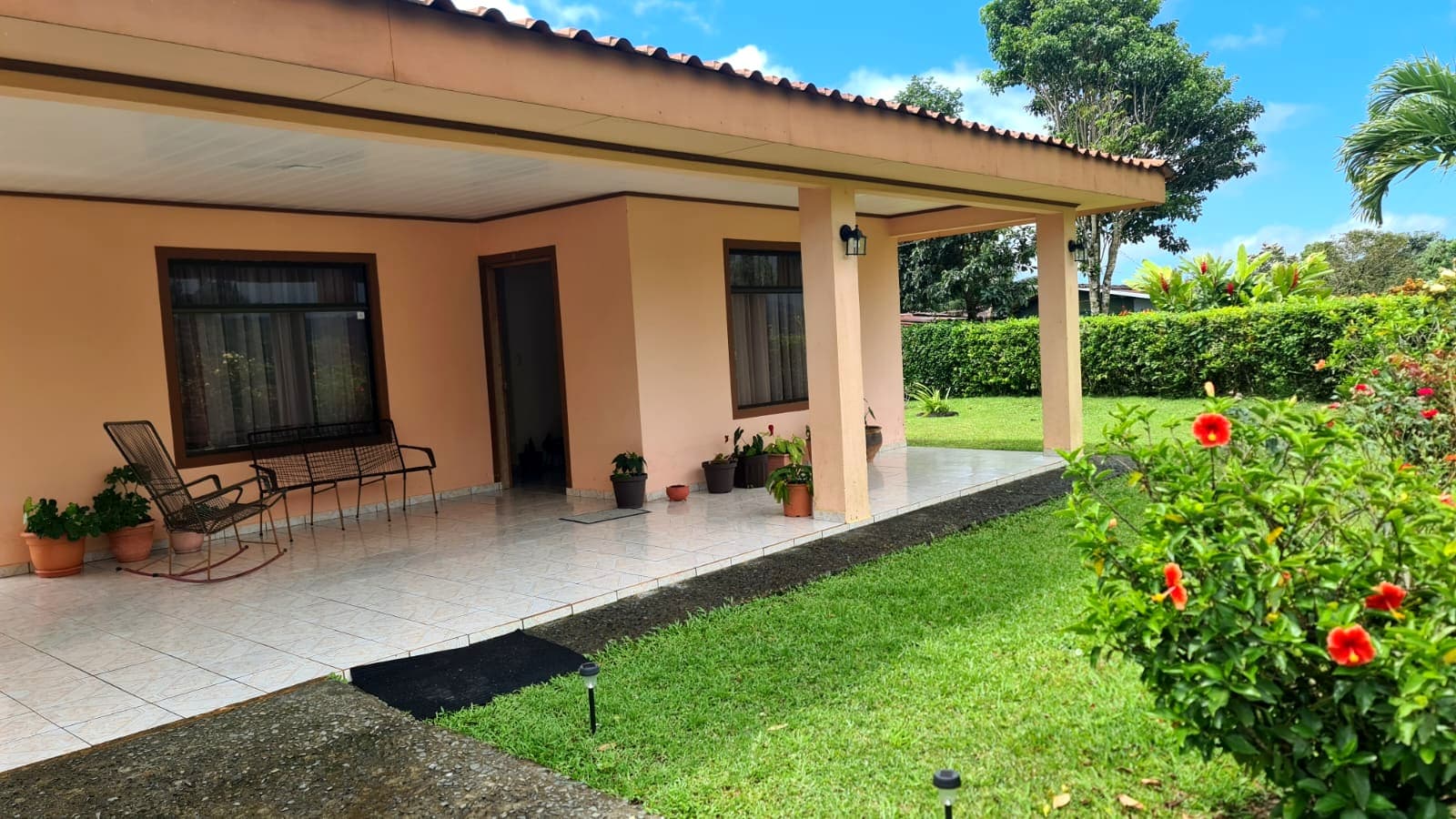Beautiful, LAKE ACCESS property in Parcelas Santa Maria, Nuevo Arenal 