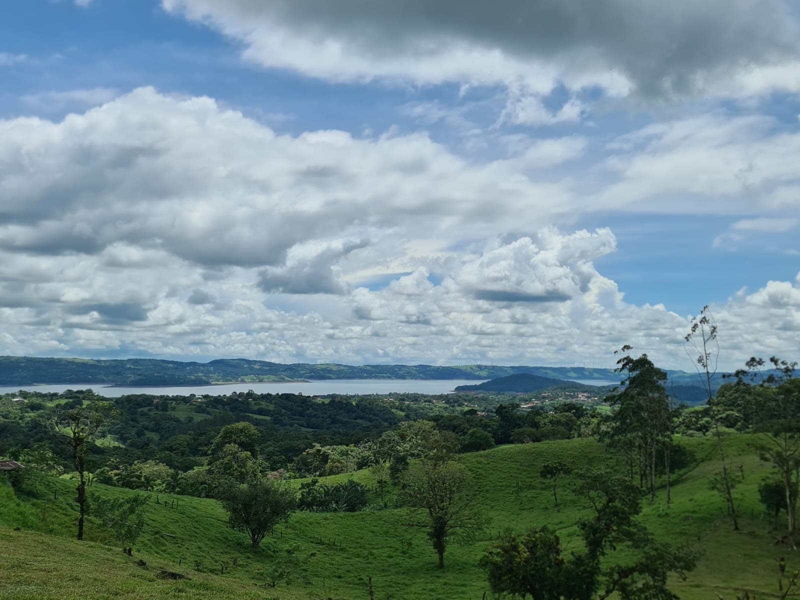 81,500 m2 (20.13 Acre) Lot with Lake and Volcano View in Nuevo Arenal