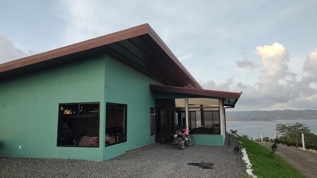  Beautiful Home 5BA 4BA and Two Casitas w/ Views of Lake Arenal & the Volcano - 3