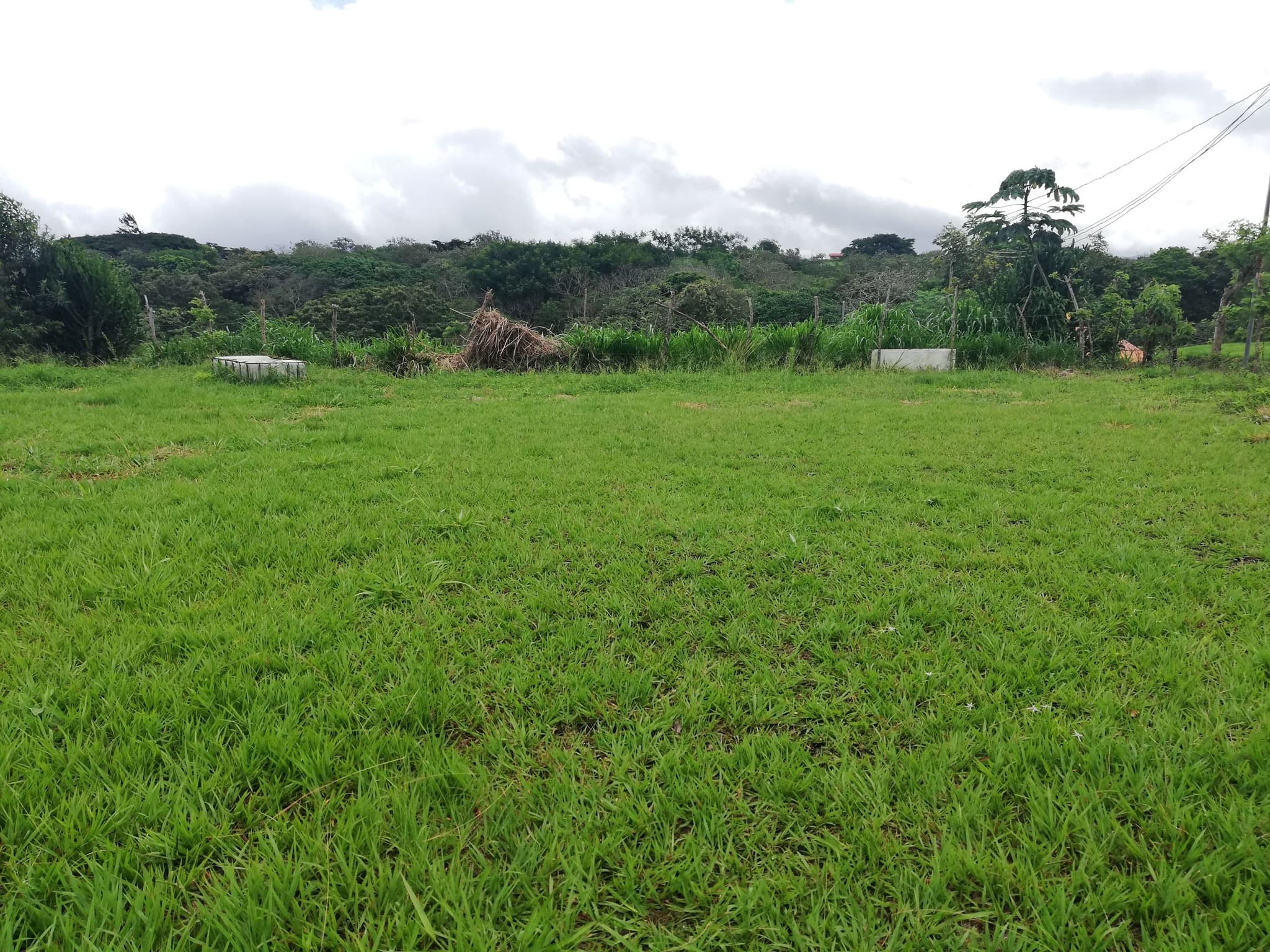 READY TO BUILD! 2,670m2 Parcel near Downtown Tronadora 