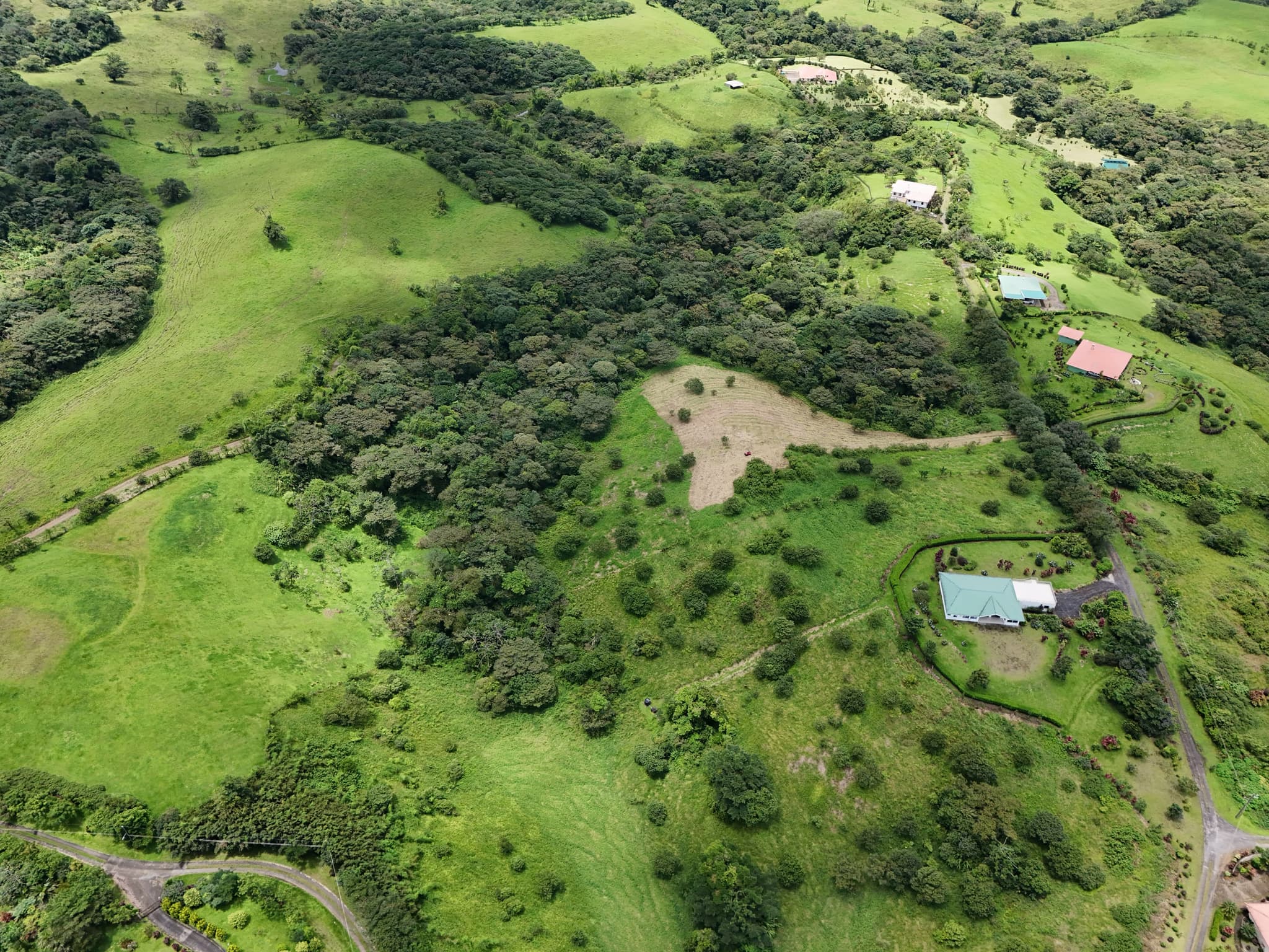 Stunning 12.59-Acre Lot with Volcano Views in Nuevo Arenal  - 2