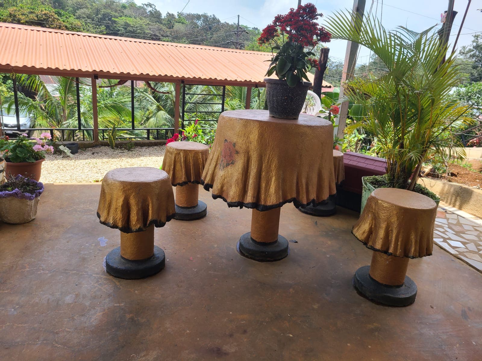 Lovely, 2 Bedroom, 1 Bathroom + Den, Tico Style Home in Rio Piedras  - 4