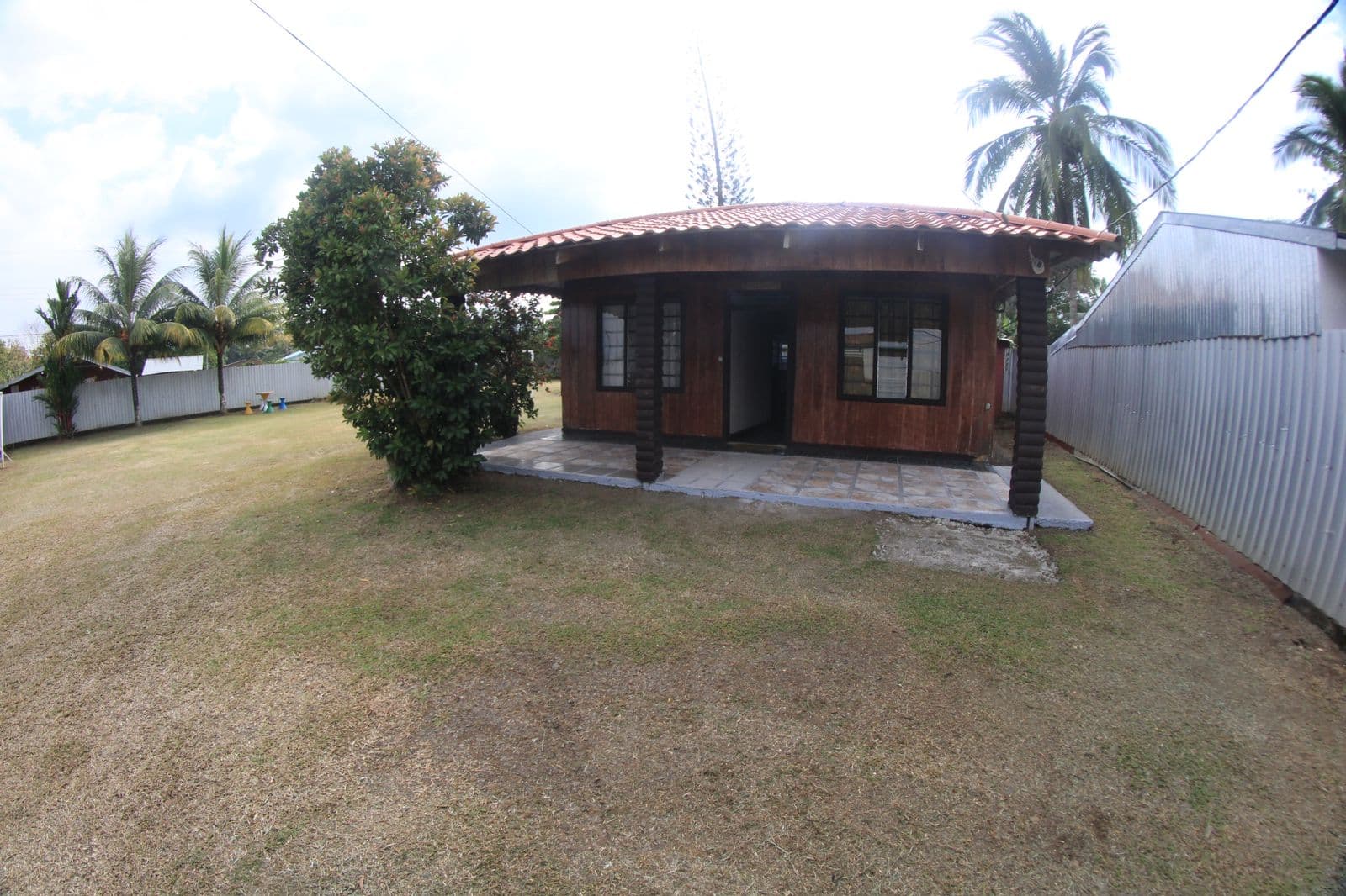 Furnished 3 Bedrooms 3 Bathrooms Home with Pool in San Carlos - 2