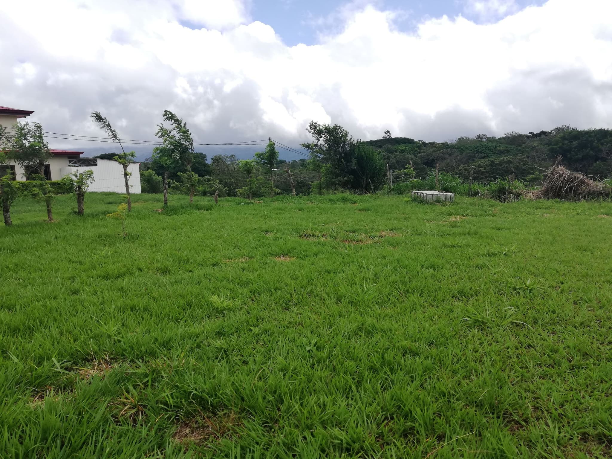 READY TO BUILD! 2,670m2 Parcel near Downtown Tronadora  - 2