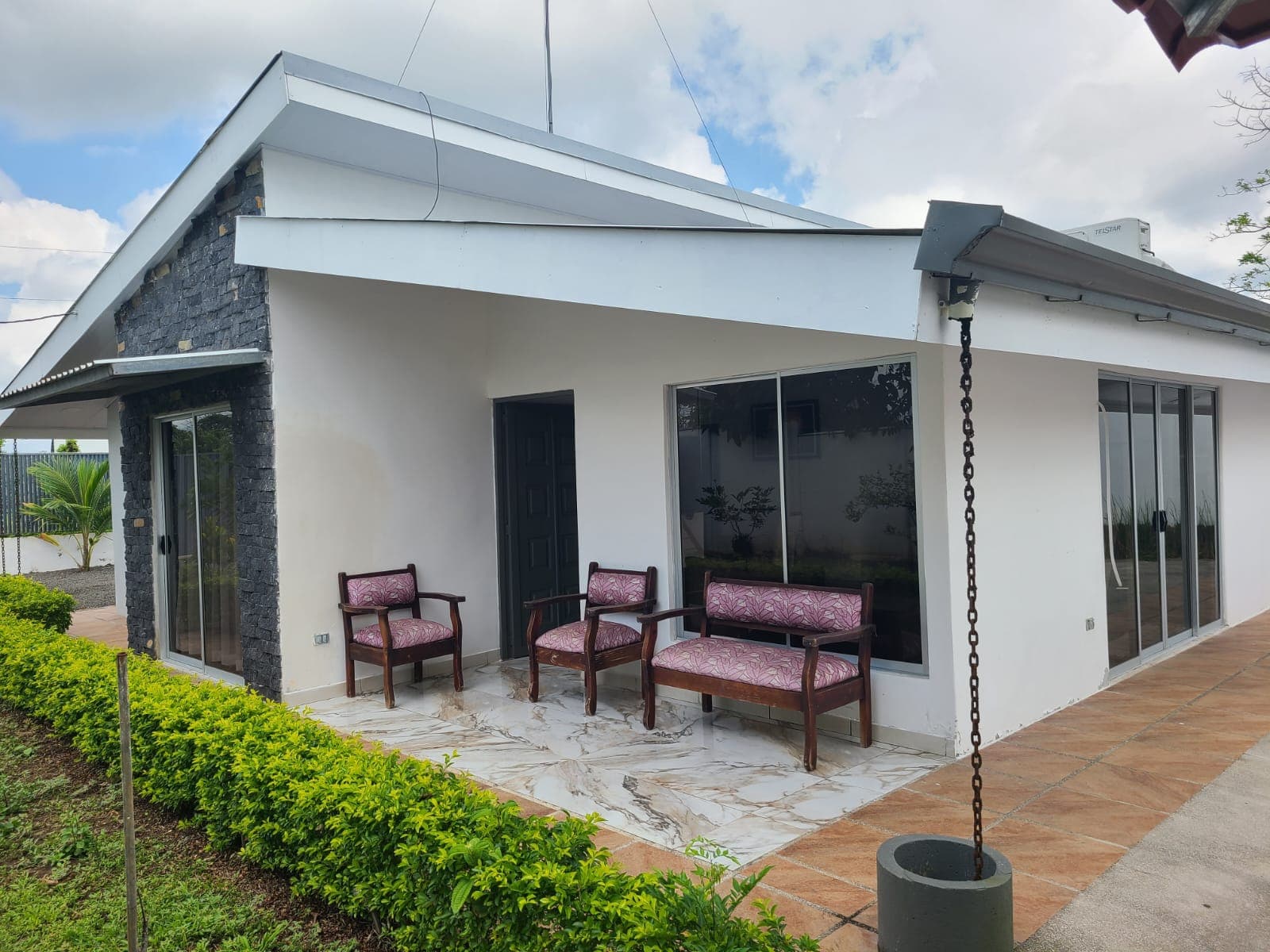 Spacious Home 2 Bedrooms 2 Bathrooms w/ Pool in Thiales–Rio Celeste