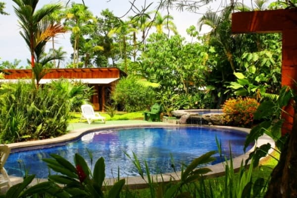 Rustic and Charming Ecolodge, 3,95 acre In La Fortuna - 5