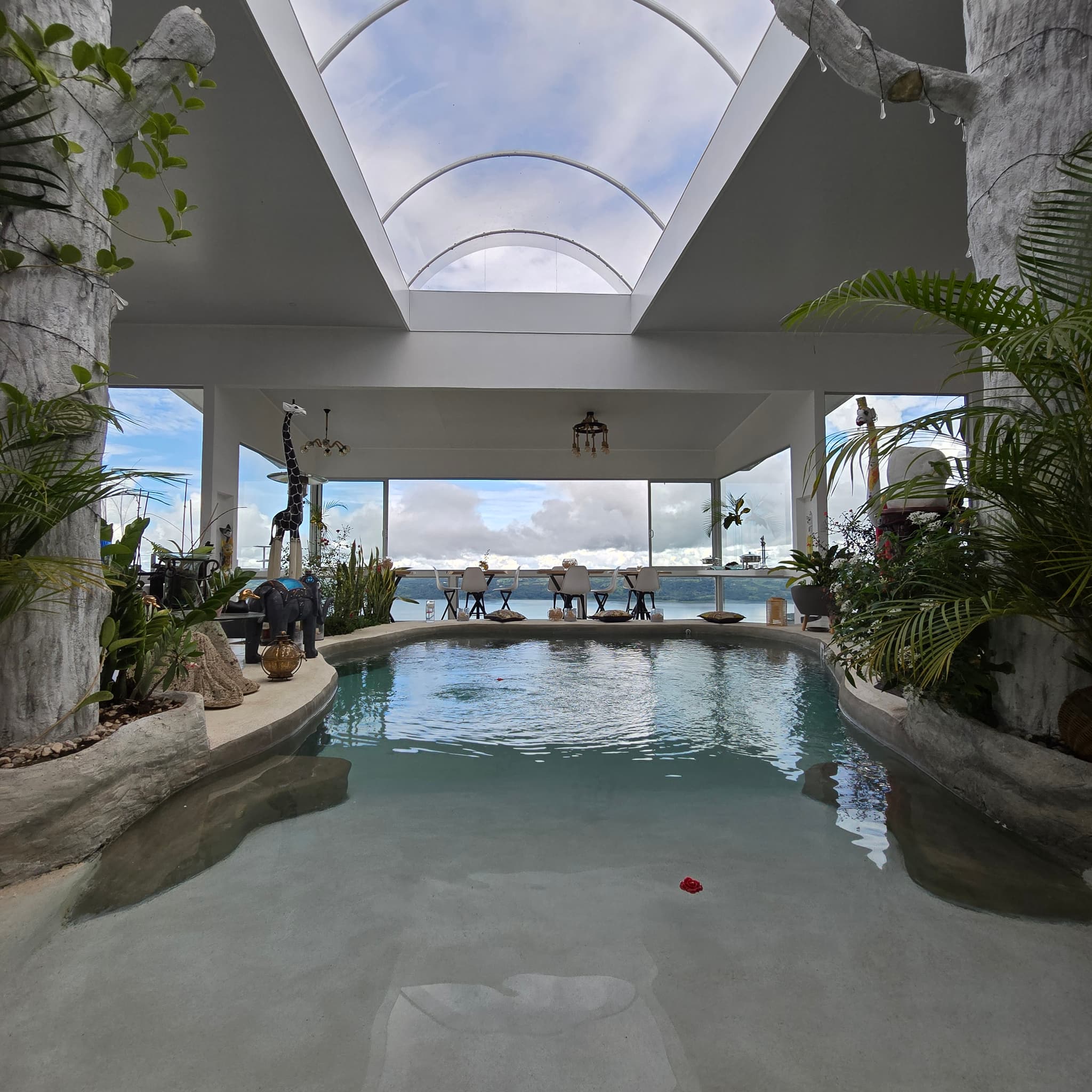 Luxurious Residential Complex with Income Potential in Tronadora - 3