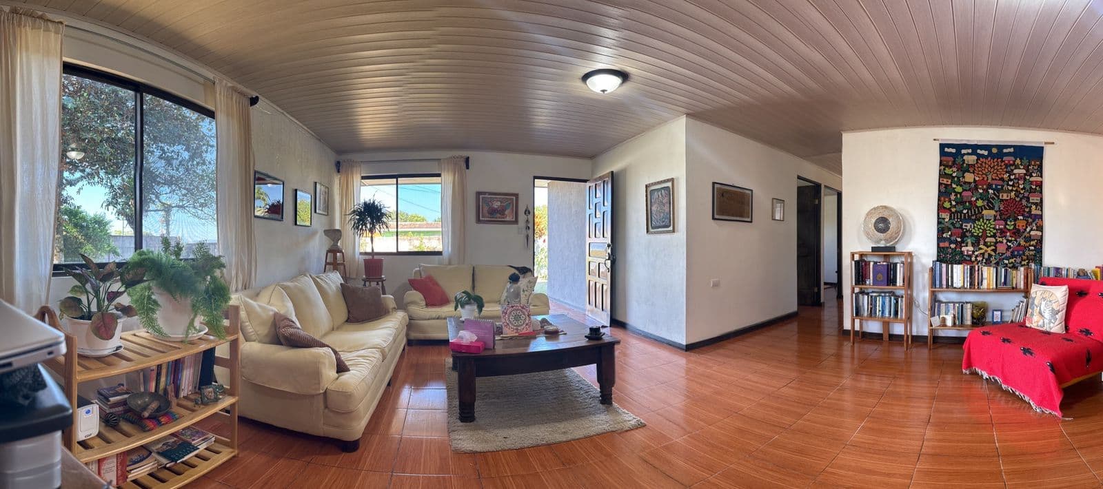 4-Bedroom, 2-Bathroom Home on 870 m² (0.21 Acre) in Tronadora   - 4