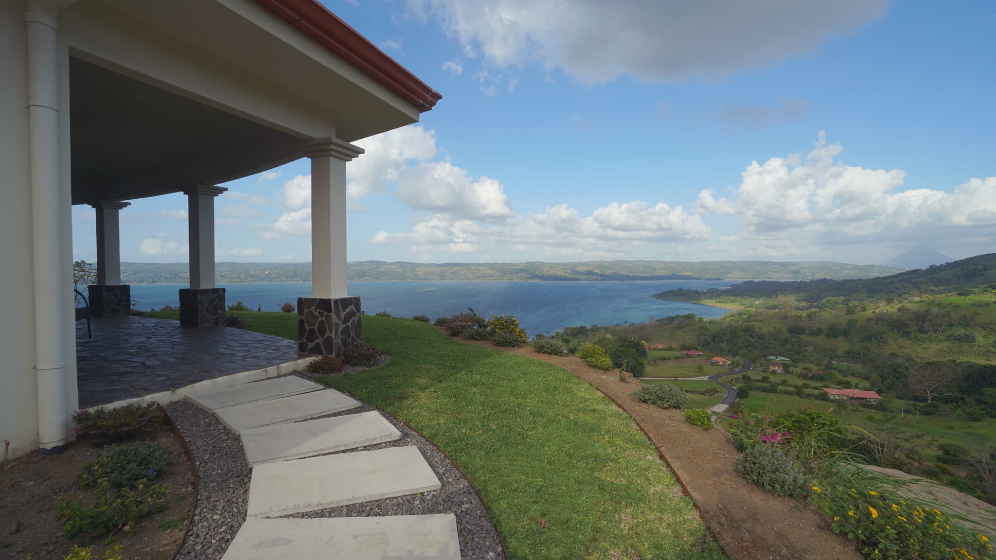 Stunning Home 3BD 2BA with Lake & Volcano Views, and Expansion Potential - 5