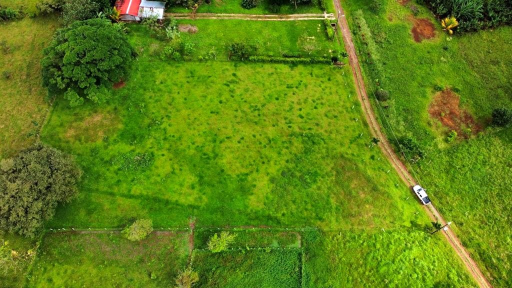 Beautiful Flat 5,624 m2 Lot With Views in Rio Naranjo, Guanacaste 