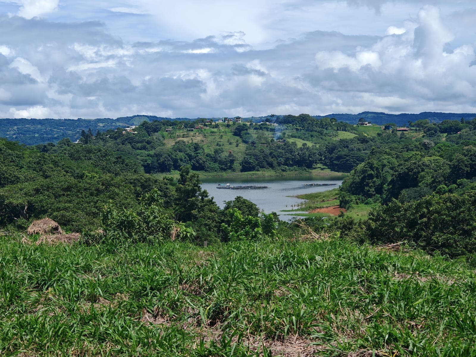 Expansive 7,663 m² Lot with Lake and Mountain Views in San Luis, Tilaran 