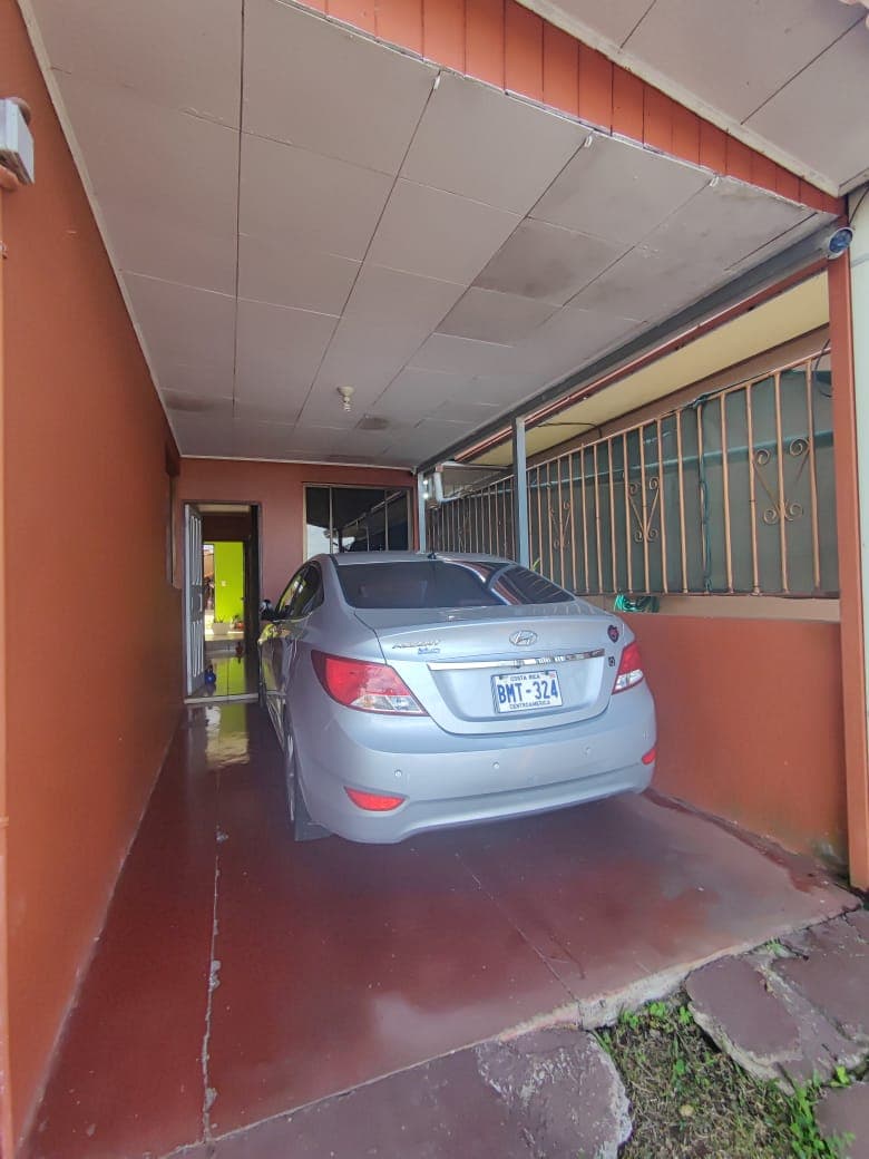 2 BD 1 BA , Corner Lot Home w/Incredible Mountain & Sunset Views in Tilarán - 3