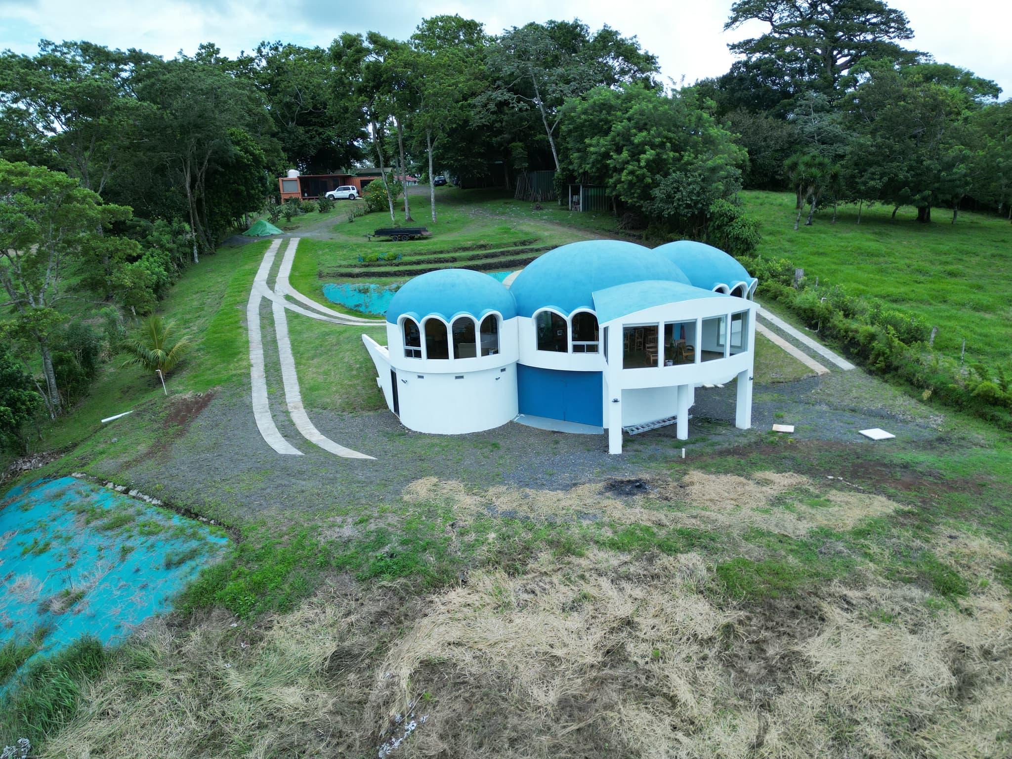 Spectacular Modern Dome-Style Home w/ Lake View & a Guest House in Tronadora - 2