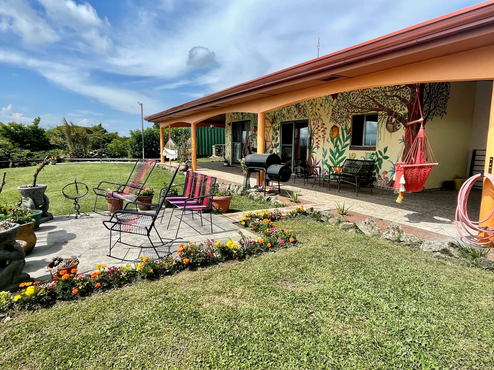 Mountain Top, Solar Powered, 3 bedroom Home in Nuevo Arenal  - 5