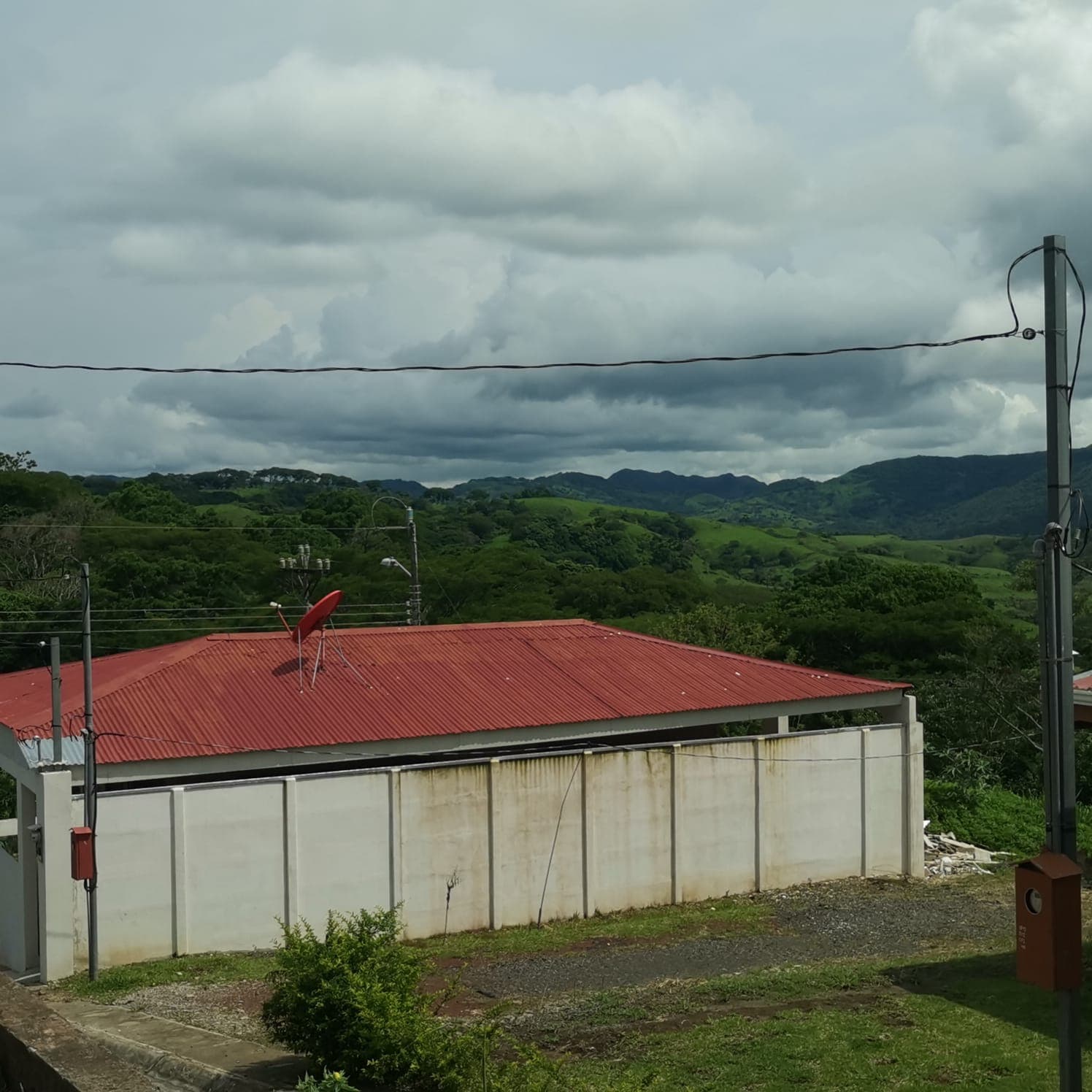 READY TO BUILD! 400 m2, Mountain and Jungle View Lot in Tilaran - 3