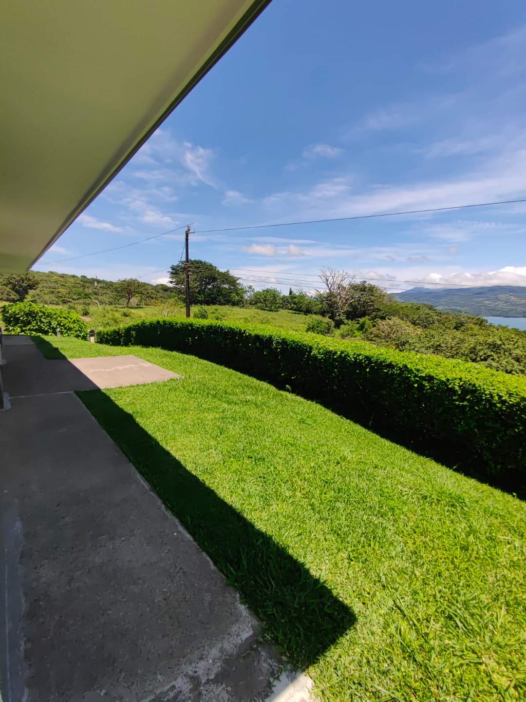 Fully Furnished, Upscale, 4 BD, 2.5 BA, Lake View Home – Parcelas de Quebrada Azul  - 3