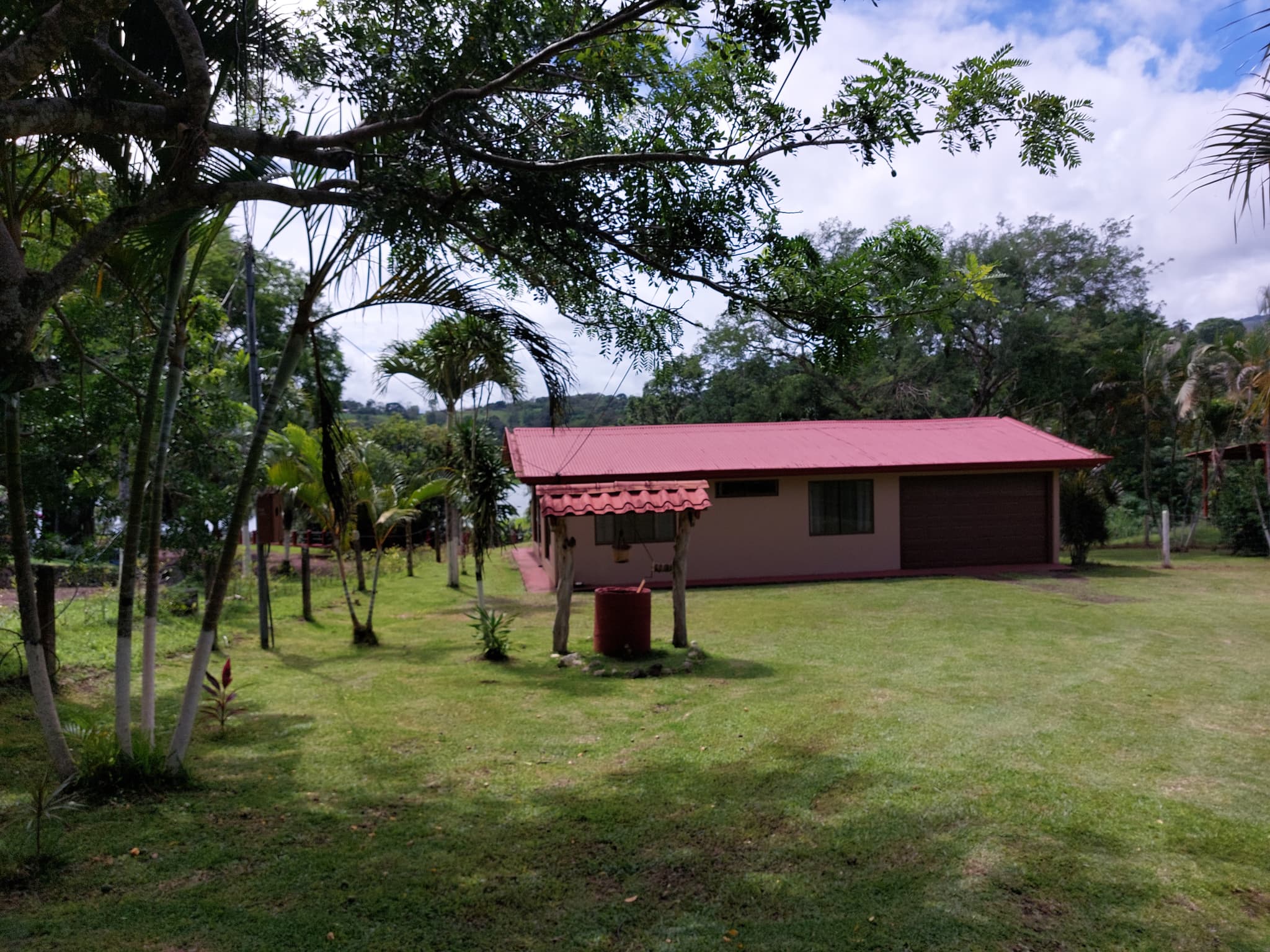 Beautiful 2 BD/2BA Cotagge + office, large enclosed backyard  - 2