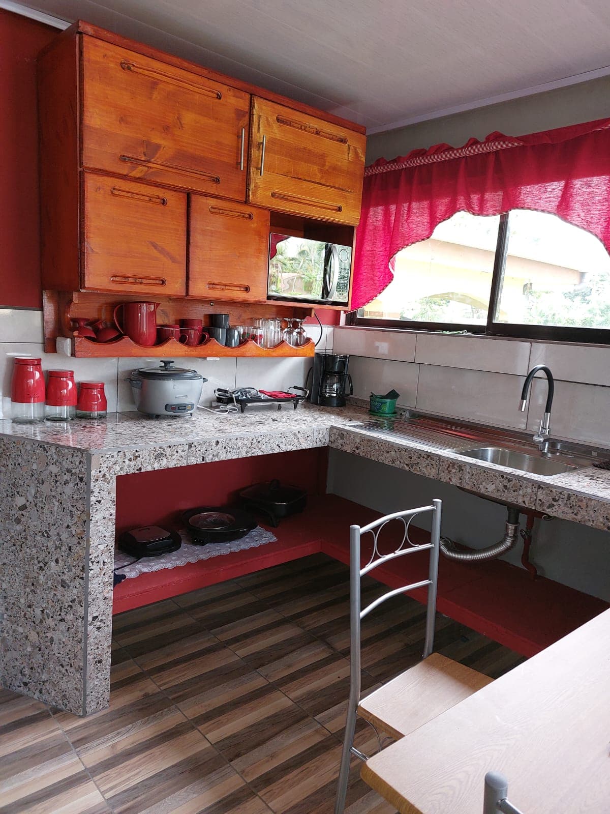 Beautiful 2BD/1BA Apartment Just Steps from Restaurants and Groceries  - 2