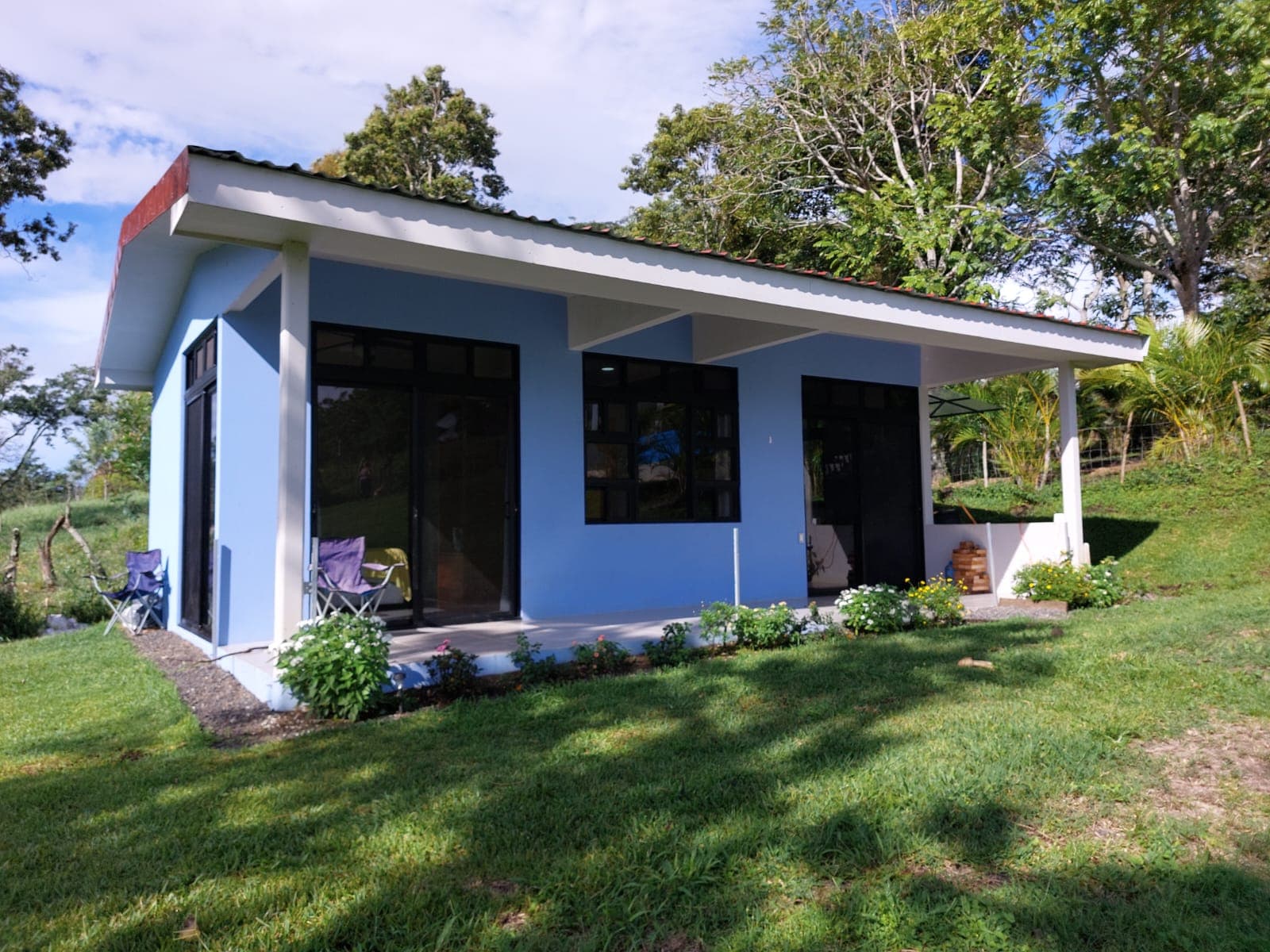 Cozy,1BD/1BA Lake view Apartment with Private Lake Access in Tronadora 