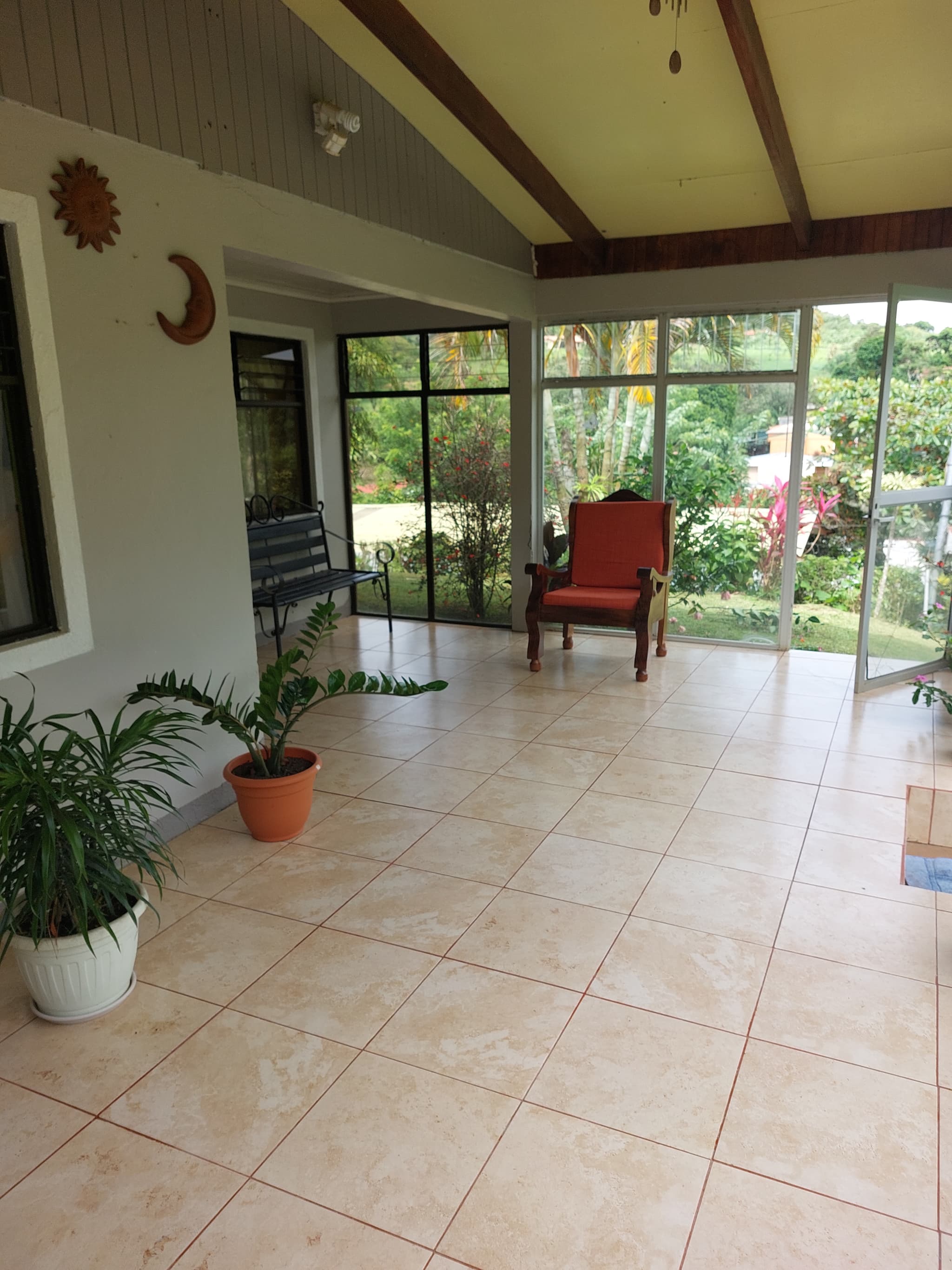 Lovely, Furnished 2BD/1BA Tico Home – Internet included Tronadora  - 3