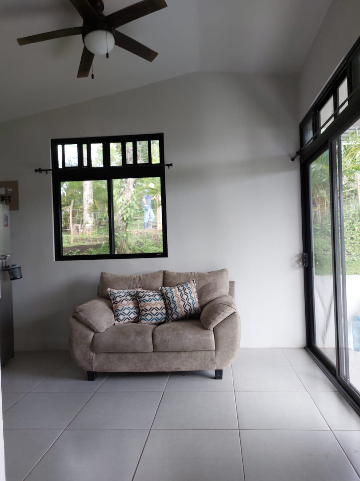 Cozy,1BD/1BA Lake view Apartment with Private Lake Access in Tronadora  - 3