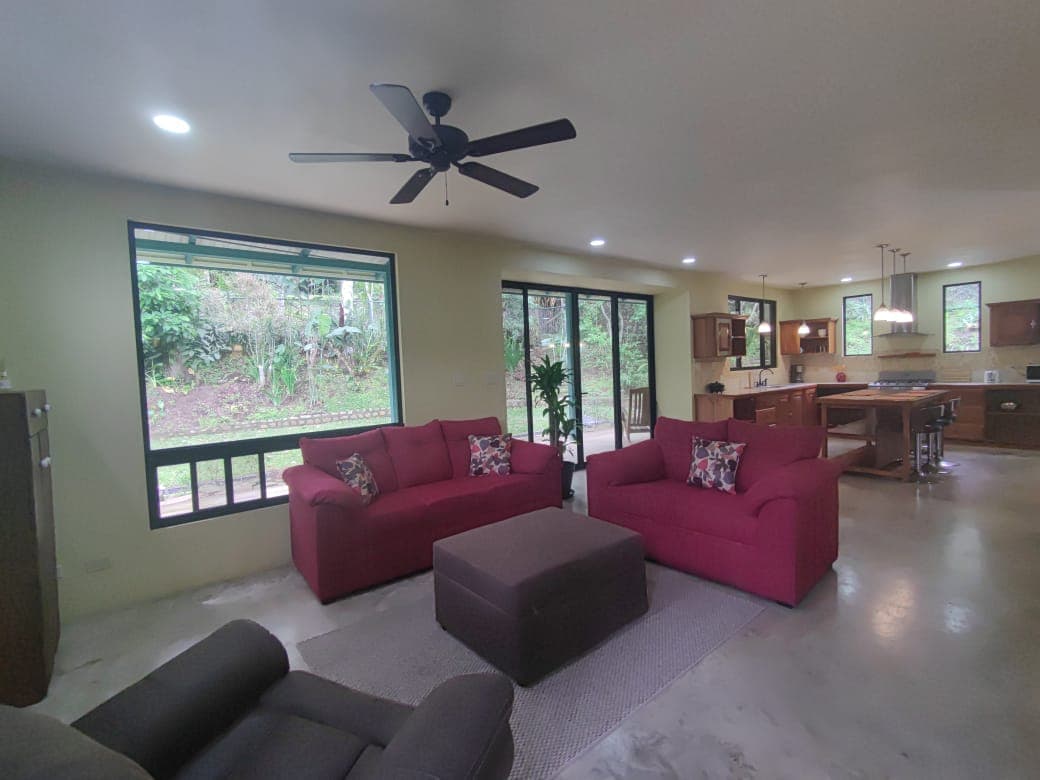 A Lovely, 2 Story, 2-bedroom, 2-bathroom Home Near Lake Arenal in Tronadora  - 3