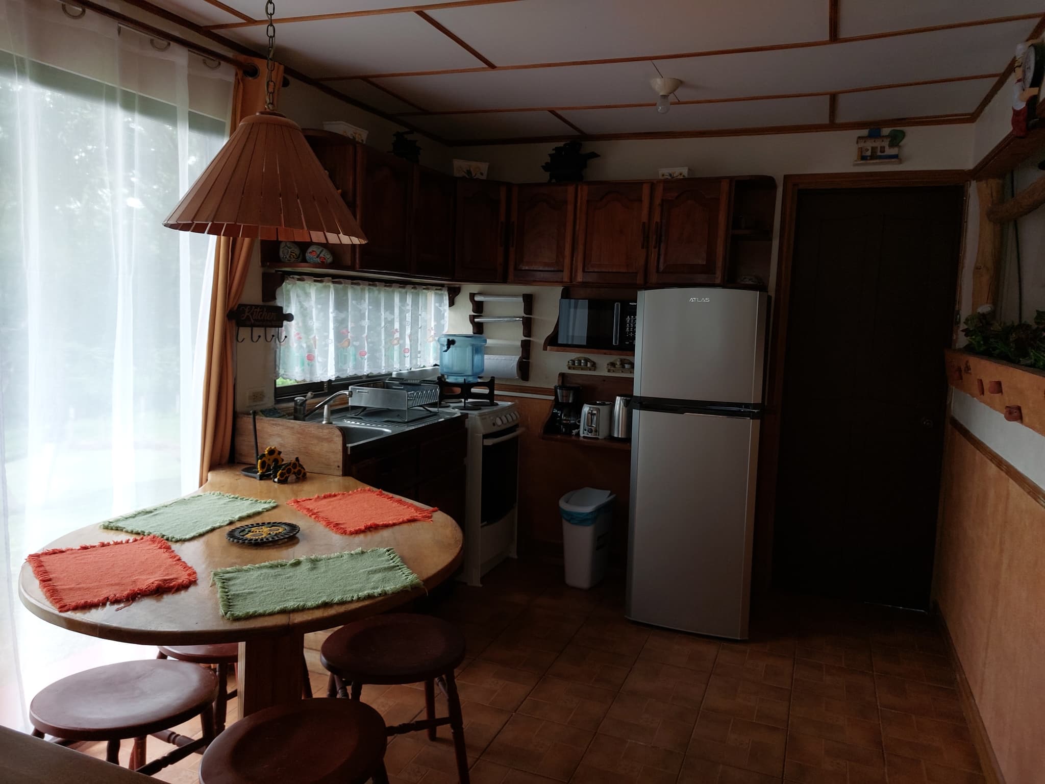 Beautiful 2 BD/2BA Cotagge + office, large enclosed backyard  - 5