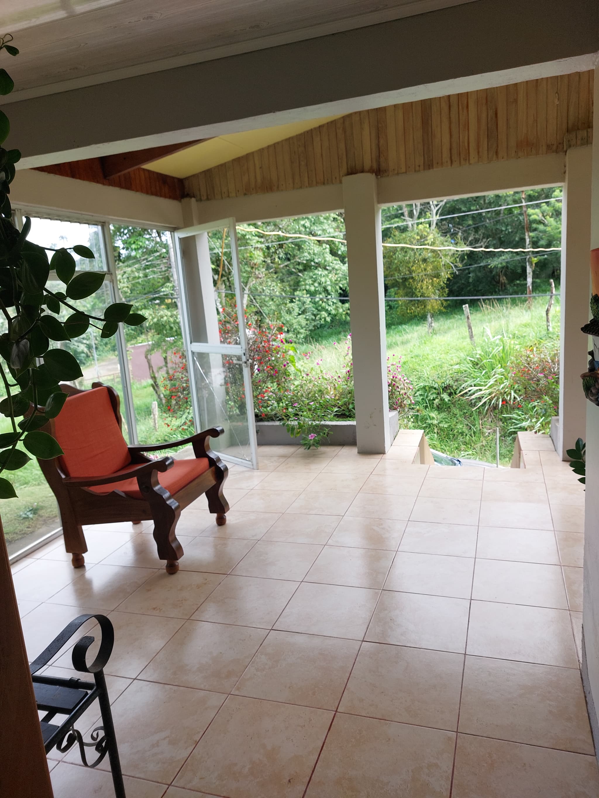 Lovely, Furnished 2BD/1BA Tico Home – Internet included Tronadora  - 4