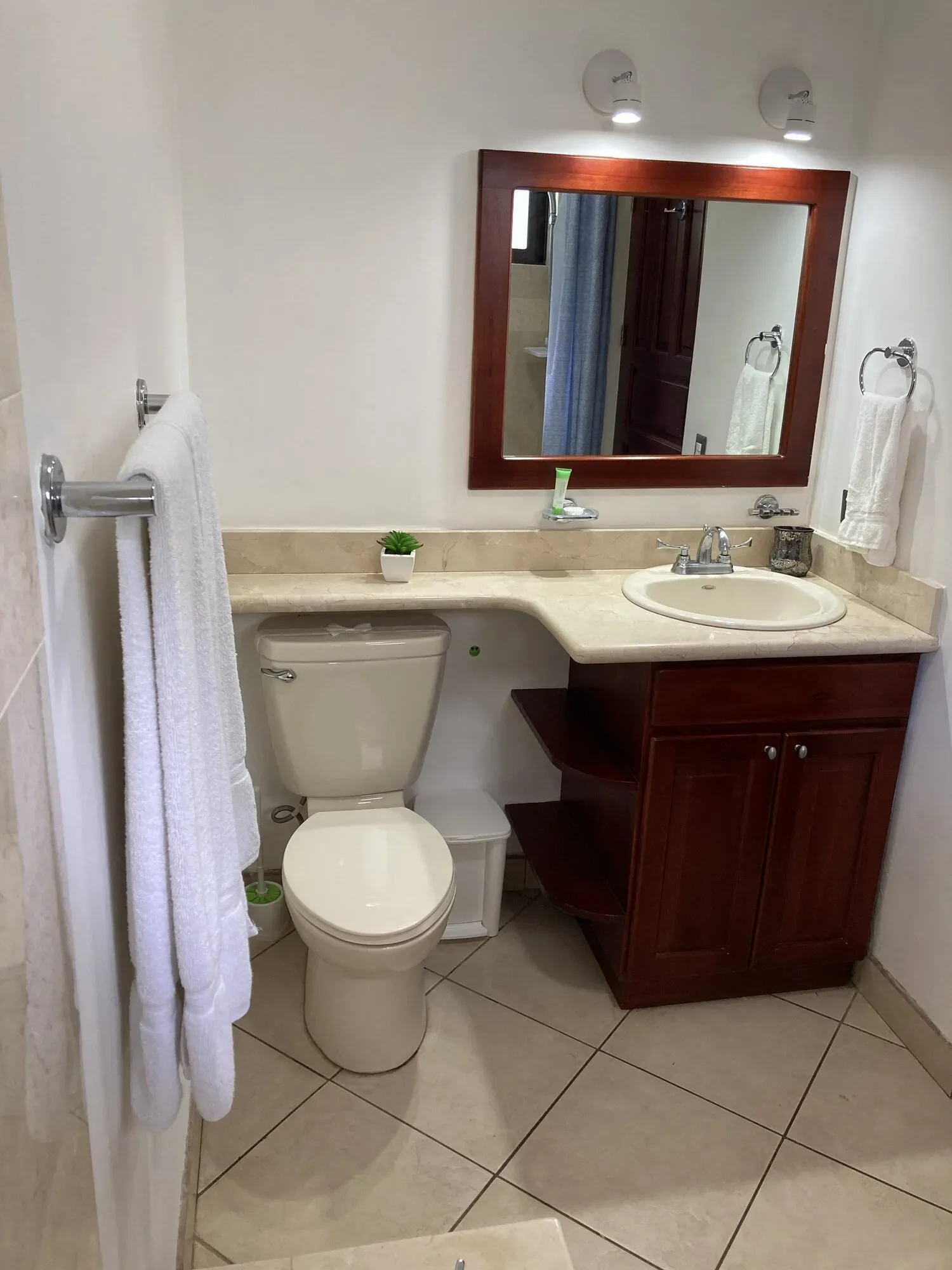 2 bedroom condo in gated community "The Oaks" near Tamarindo - 2