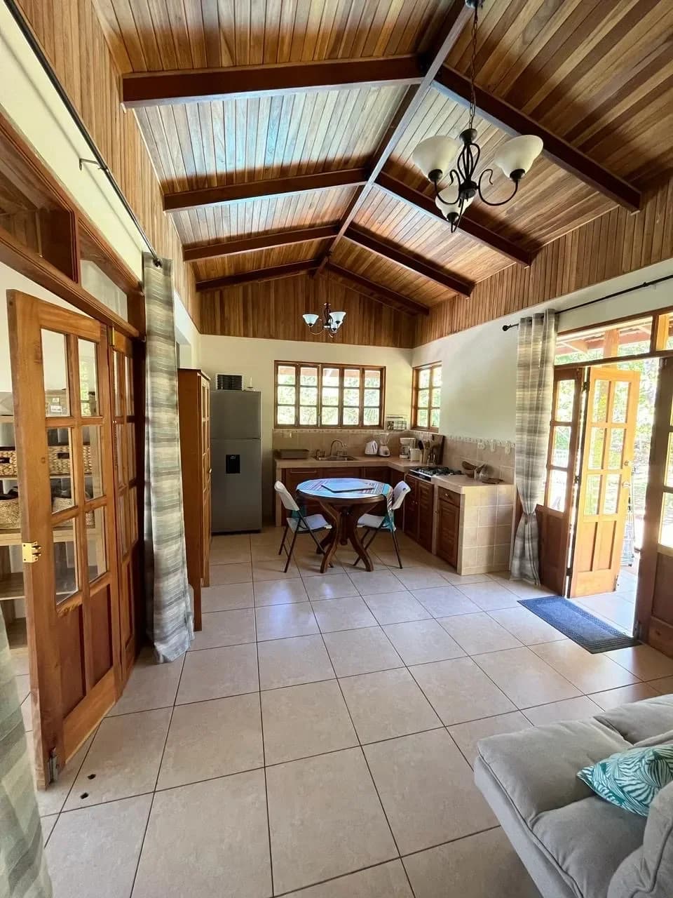 Eco Yoga Farm in Turrubares built upon 9640m2 land - 5