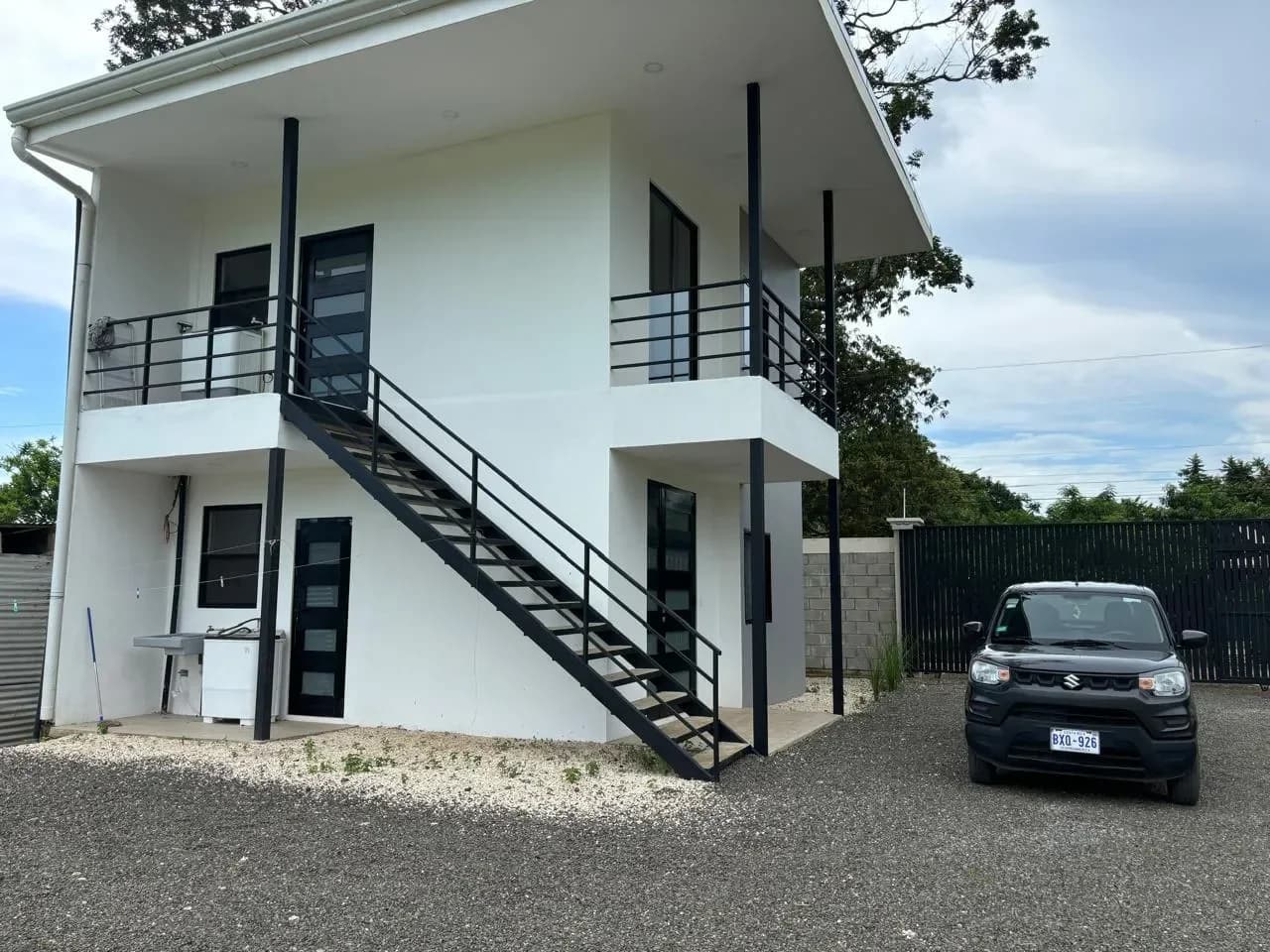 Spacious and Comfortable 1-Bedroom Apartment for Rent in Linderos, Tamarindo - 2