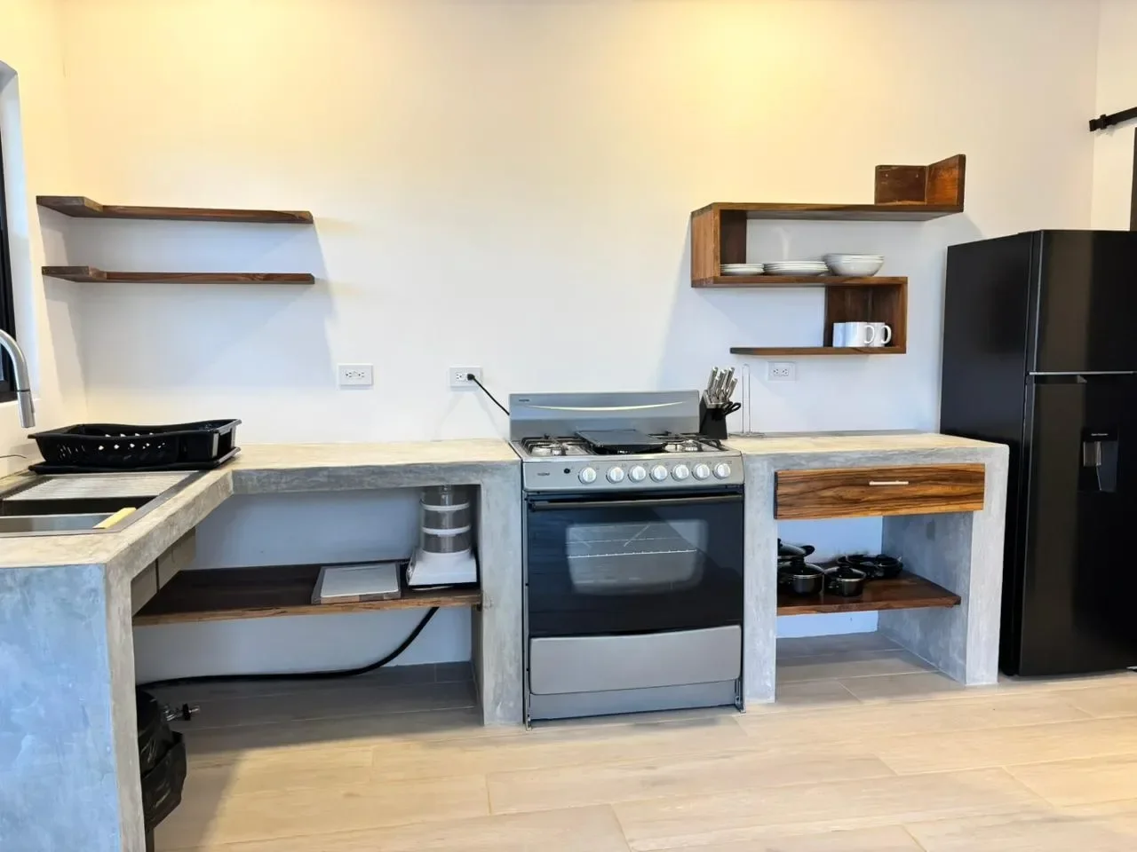 Spacious and Comfortable 1-Bedroom Apartment for Rent in Linderos, Tamarindo - 4